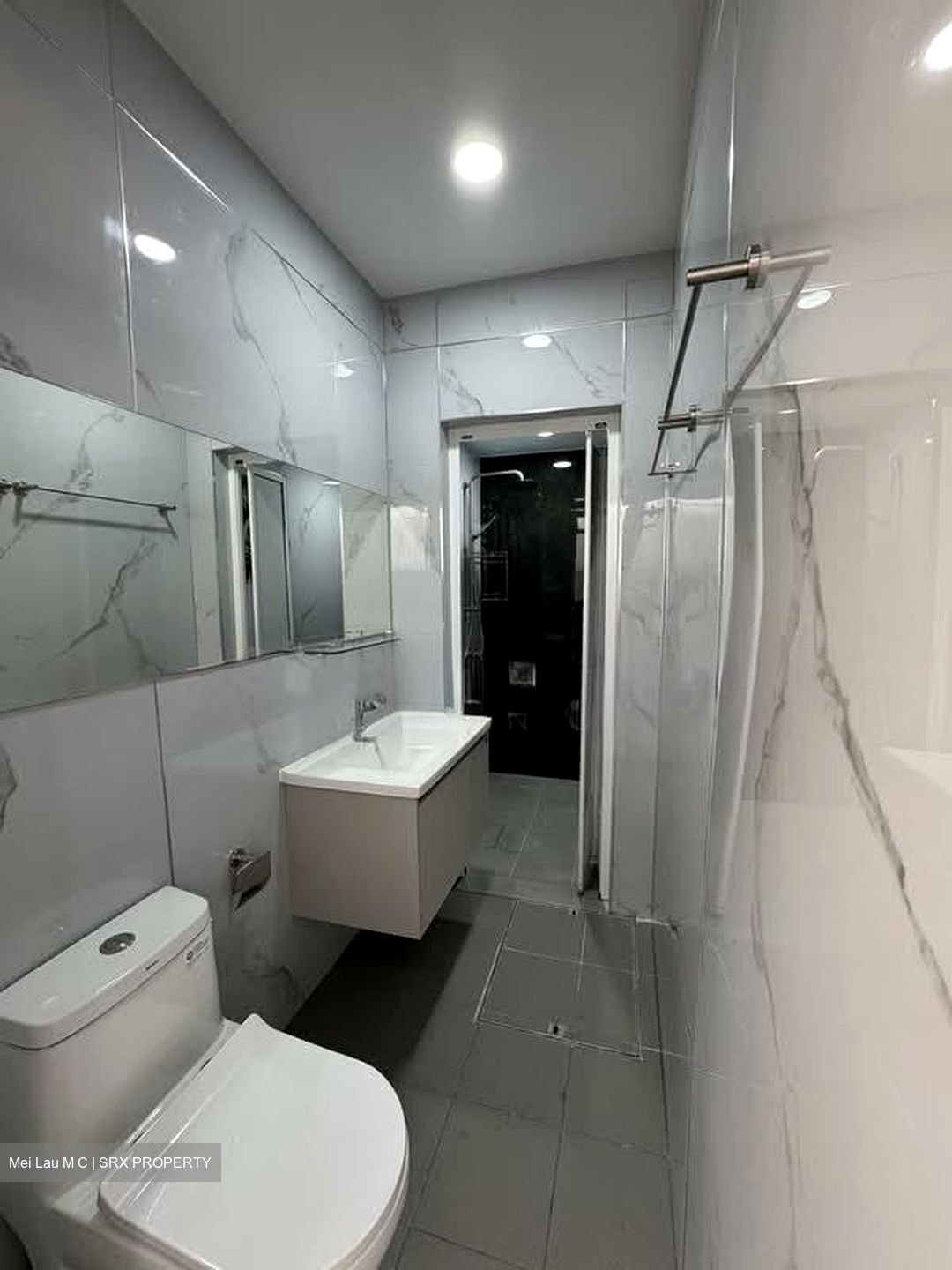Saint Michael's Road (D12), Terrace #533655991